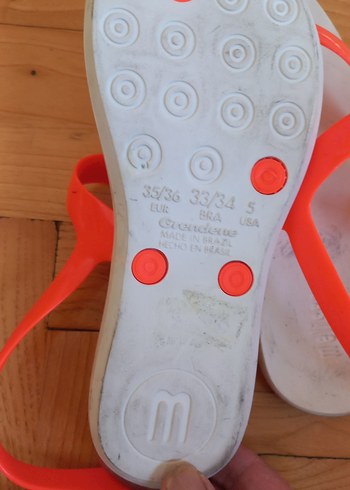 Beyaz Tabanlı Turuncu Bantlı Kadın Sandalet - Görsel 3