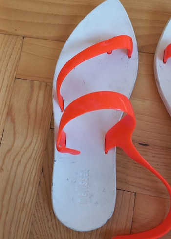 Beyaz Tabanlı Turuncu Bantlı Kadın Sandalet - Görsel 2