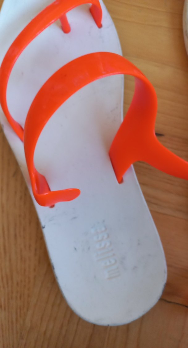 Beyaz Tabanlı Turuncu Bantlı Kadın Sandalet - Görsel 4