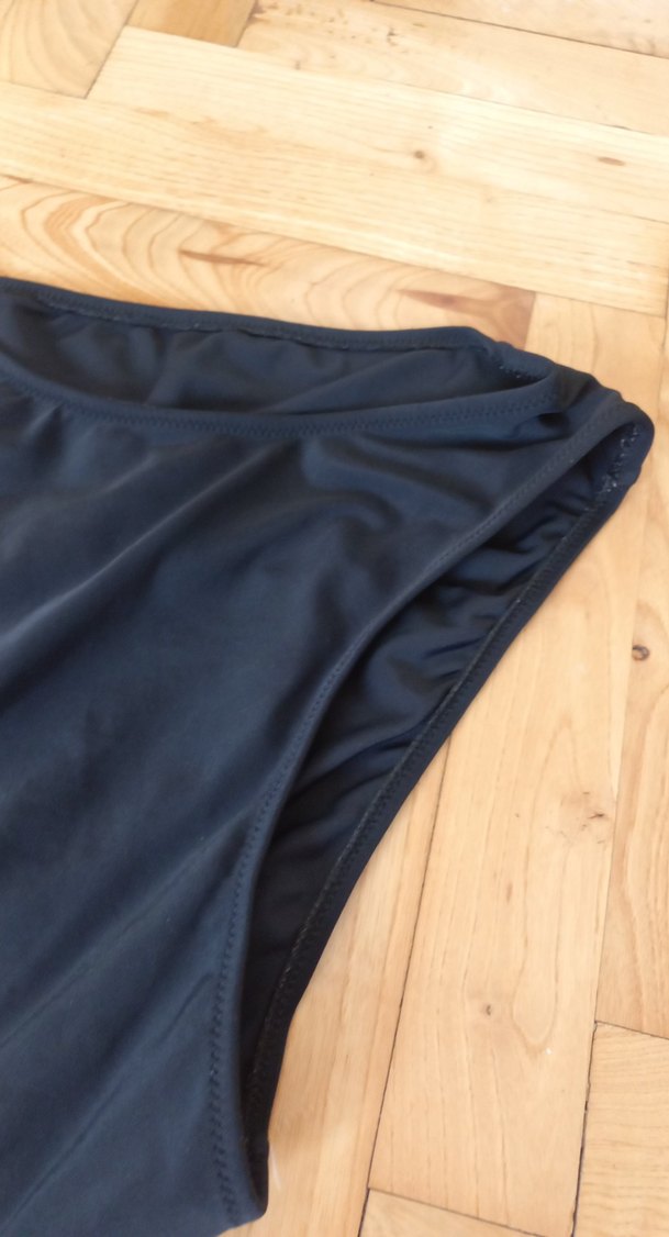 Siyah İnce Askılı Kadın Mayo - Görsel 3