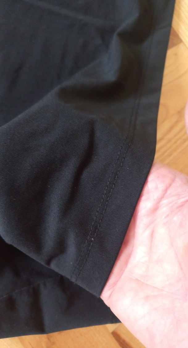 Siyah Kapüşonlu V Yaka Erkek Tişört - Görsel 3