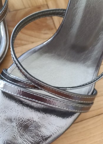 Lara Bohinc Gri Stiletto Topuklu Kadın Akşam Ayakkabısı