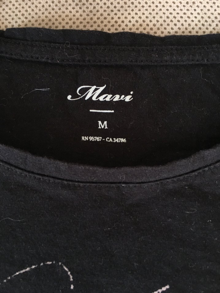 Siyah Baskılı Tişörtü - Görsel 2