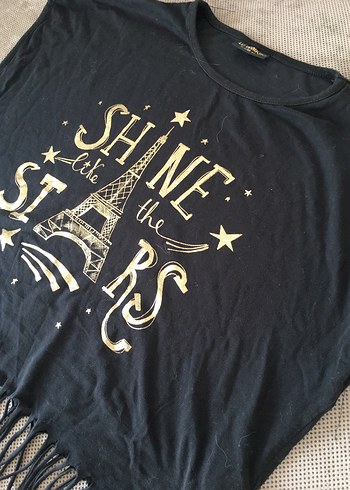 Püsküllü, baskılı, kısa kollu siyah kız tişörtü - Görsel 2