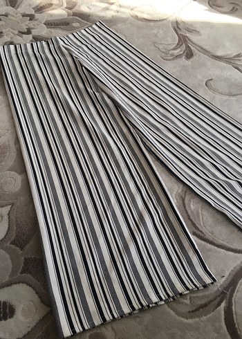 Gri Çizgili Pilili Kadın Kumaş Pantolon - Görsel 8