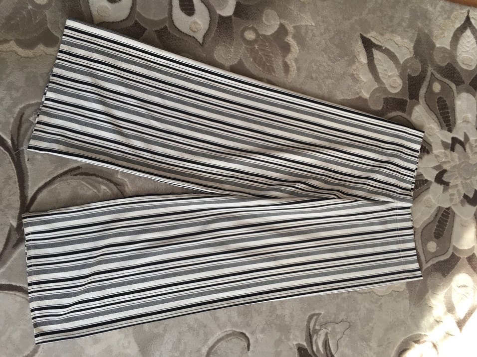 Gri Çizgili Pilili Kadın Kumaş Pantolon - Görsel 4