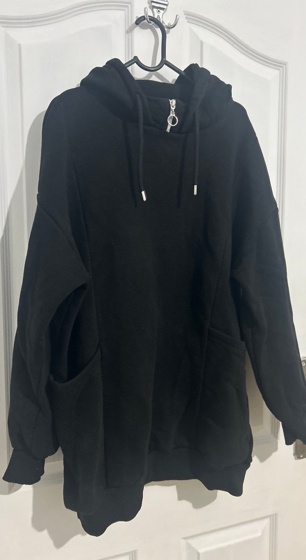 Siyah Kapüşonlu Oversize Sweatshirt - Görsel 2