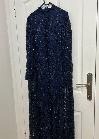 Uzun Kollu Lacivert Boncuk İşlemeli Abiye Elbise - Görsel 2