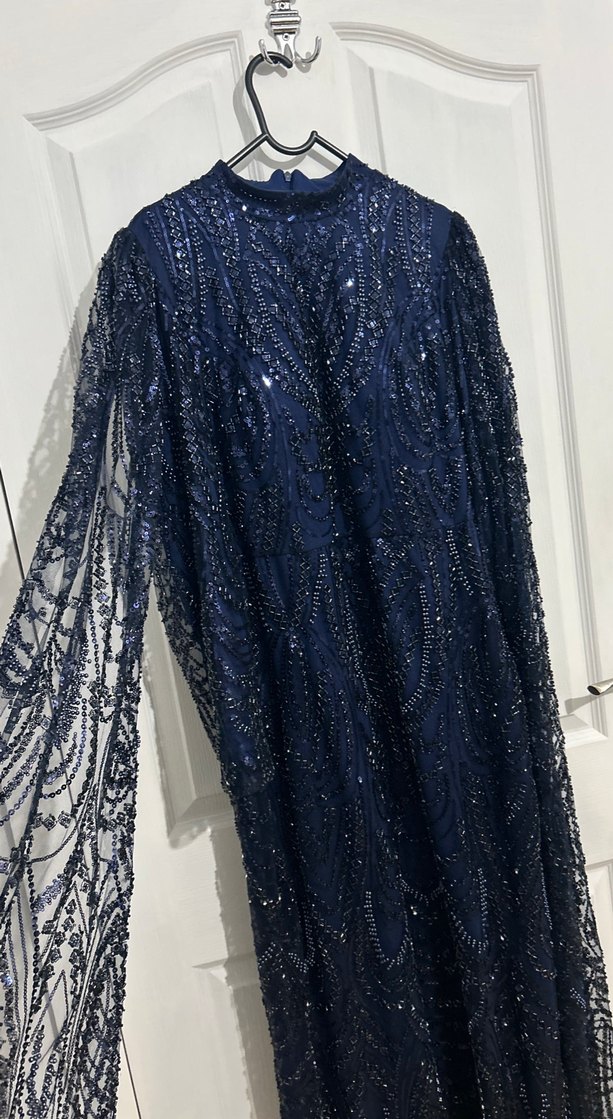 Uzun Kollu Lacivert Boncuk İşlemeli Abiye Elbise - Görsel 4