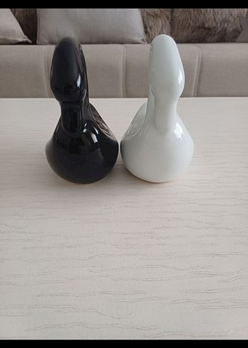 Siyah ve Beyaz Seramik Kuğu Biblo Seti - Görsel 2