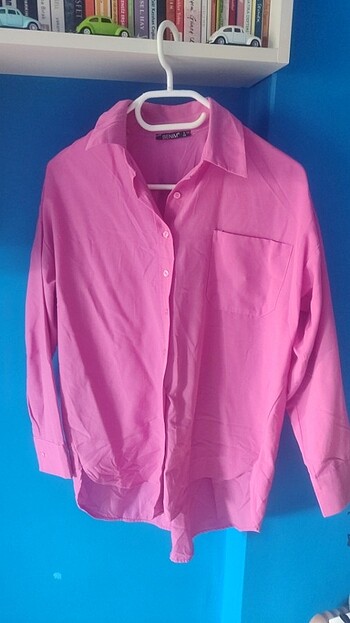 Pembe Gömlek