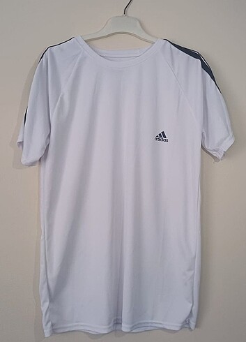 l Beden ADİDAS T-shirt .