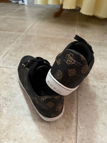 38 Beden Guess Ayakkabı