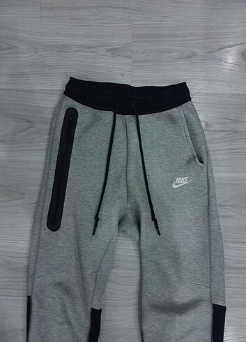 Nike Panda Tech Fleece