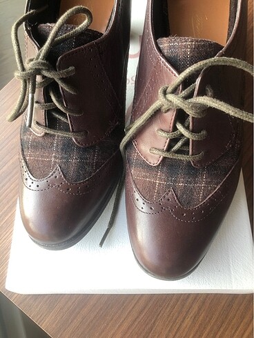 Etienne Aigner Bootie