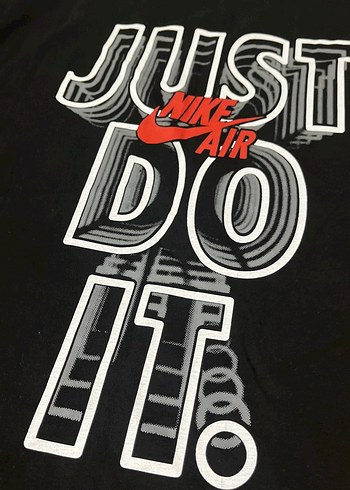 Erkek Siyah Baskılı Nike tişört - Görsel 2