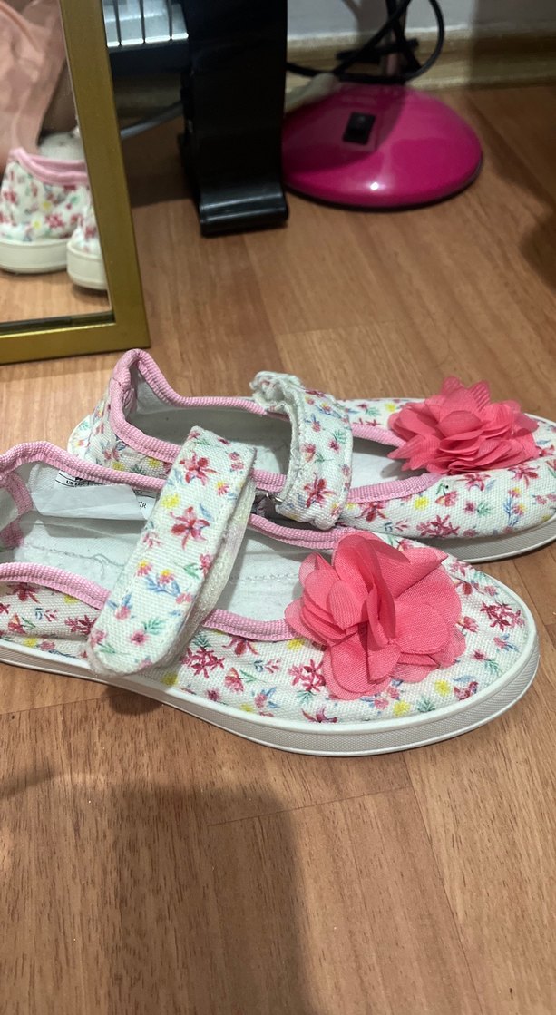 Pembe Çiçekli Kız Çocuk Sandaletleri - Görsel 2