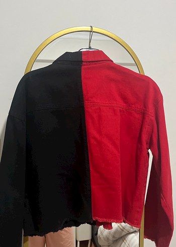 90'lar Temalı Kırmızı Siyah Denim Ceket - Görsel 4