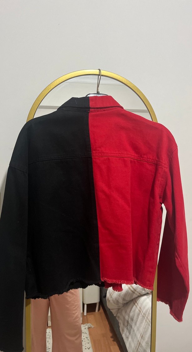 90'lar Temalı Kırmızı Siyah Denim Ceket - Görsel 4