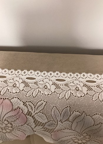 Nakışlı Pastel Beyaz Perde - Görsel 3