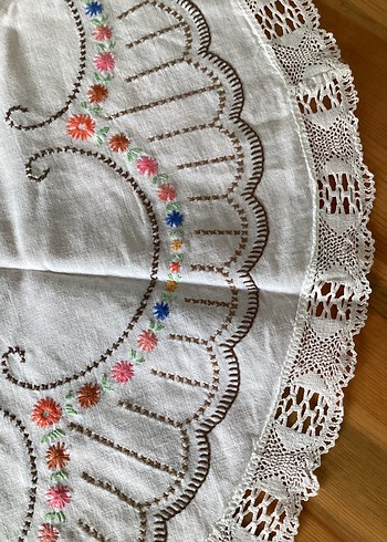 İşlemeli Beyaz Bohem Yuvarlak Masa Örtüsü - Görsel 3