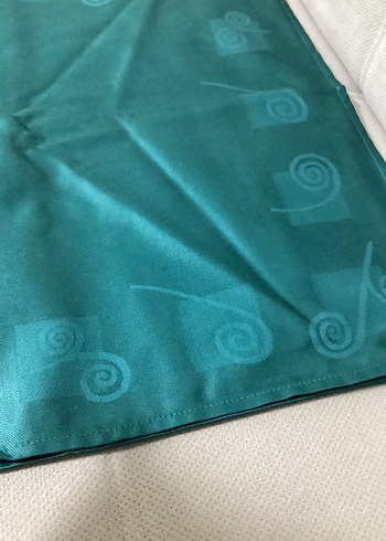 Parlak koyu yeşil kare örtüler - Görsel 2