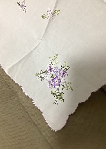 Mor Nakışlı Pastel Masa Örtüsü - Görsel 2