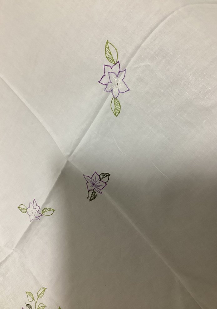 Mor Nakışlı Pastel Masa Örtüsü - Görsel 3