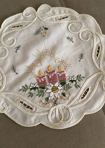 Beden Nakışlı Beyaz Vintage Peçeteler