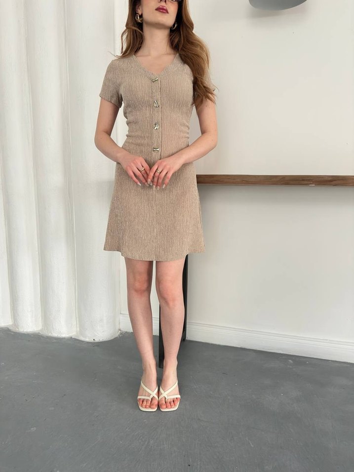 Bej V Yaka Düğmeli Midi Triko Elbise - Görsel 4