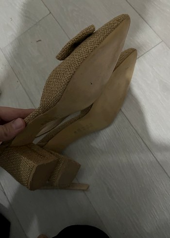 Kahverengi Parlak Dolgu Topuklu Kadın Sandalet - Görsel 3