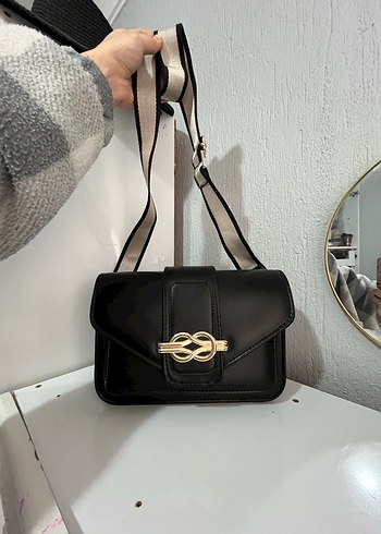 Klasik Siyah Deri Kadın Çanta - Görsel 2