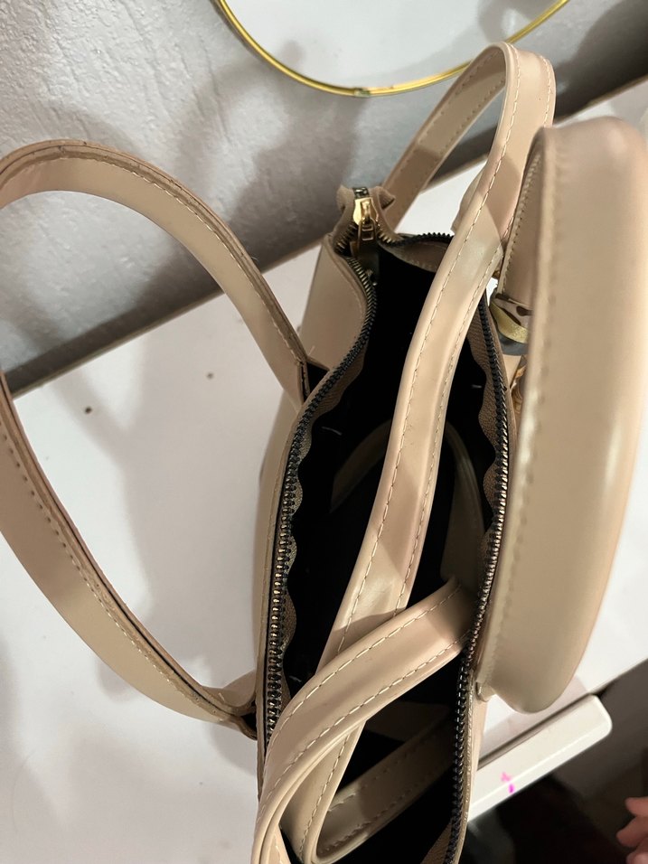 Zara Bej Deri Fermuarlı Kadın Çanta - Görsel 2