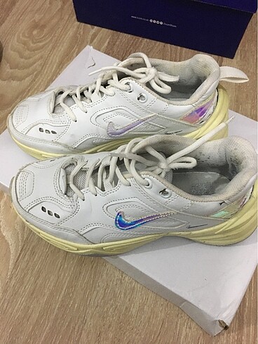 Nike Beyaz spor ayakkabı