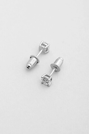 Beden beyaz Renk Tektaş 4 mm 18 Ayar Beyaz Altın Kaplama Gümüş Küpe