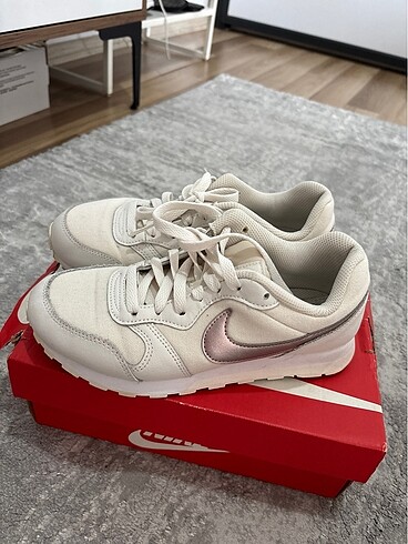 Nike Spor Ayakkabı