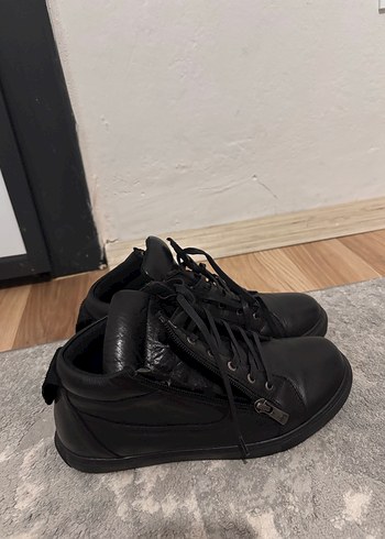 Siyah Kadın Botu - Görsel 5