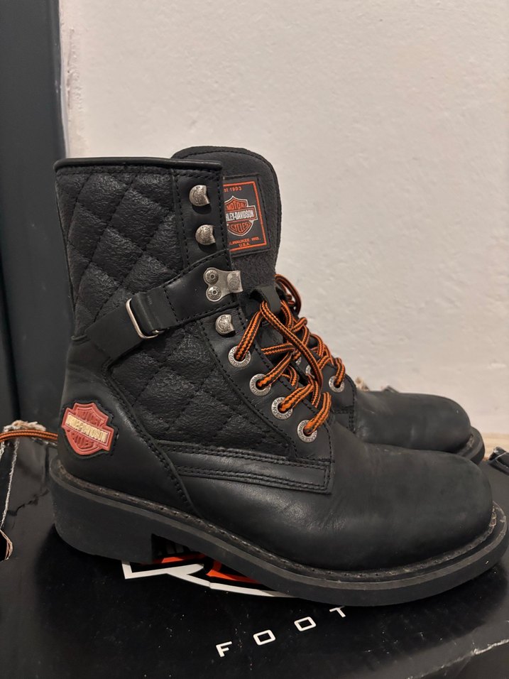 Siyah Deri Tokalı Bot - Görsel 3