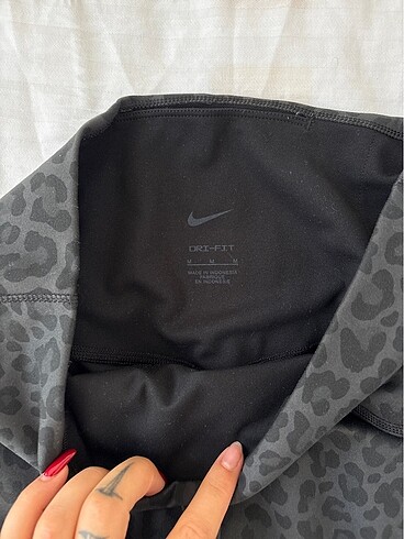 m Beden Nike Spor Tayt