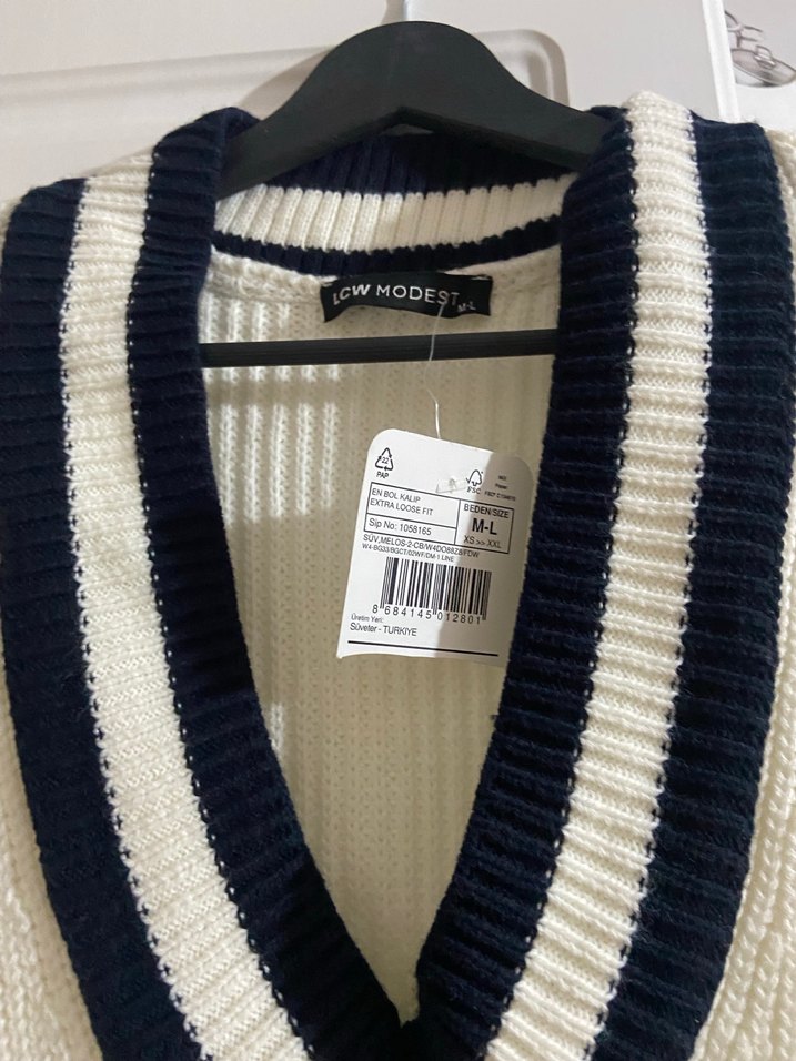 V Yaka Triko Kadın Süveter - Görsel 3