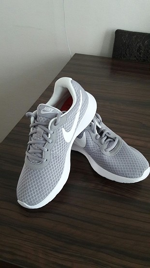 36 Beden nike tanjun 36.5 numara 