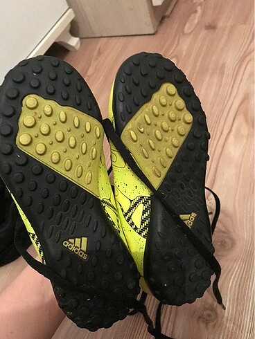 30 Beden çeşitli Renk Adidas çivisiz krampon