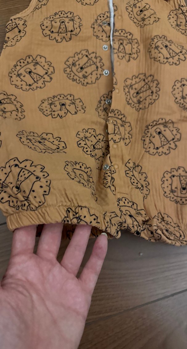 Kahverengi Aslan Desenli Bebek Tulum - Görsel 2