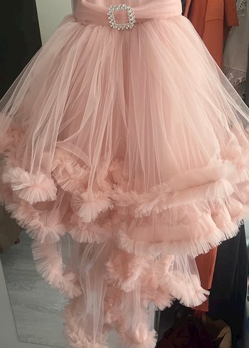 Abiye Pembe Uzun kuyruklu tüllü elbise
