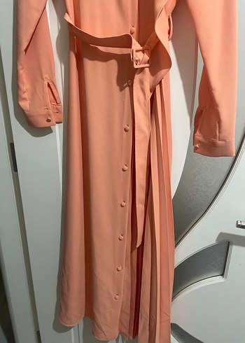 Düğmeli Uzun Nar Çiçeği Kadın Elbise - Görsel 2