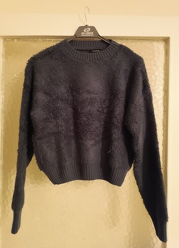 Trendyol lacivert crop kazak