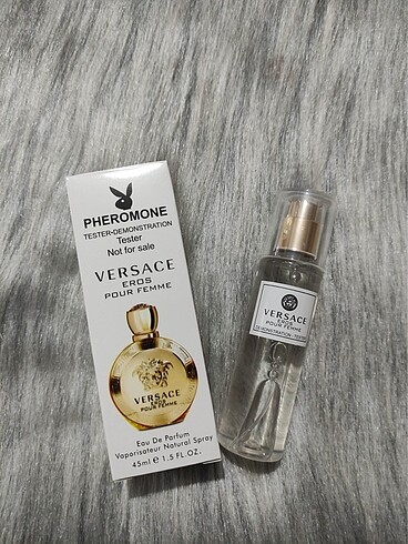 VERSACE