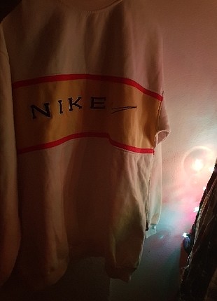 VINTAGE NIKE