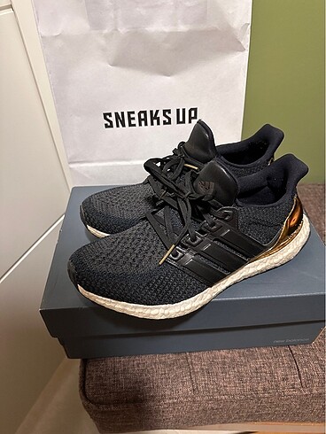 Adidas Ultra Boost Olympic Gold