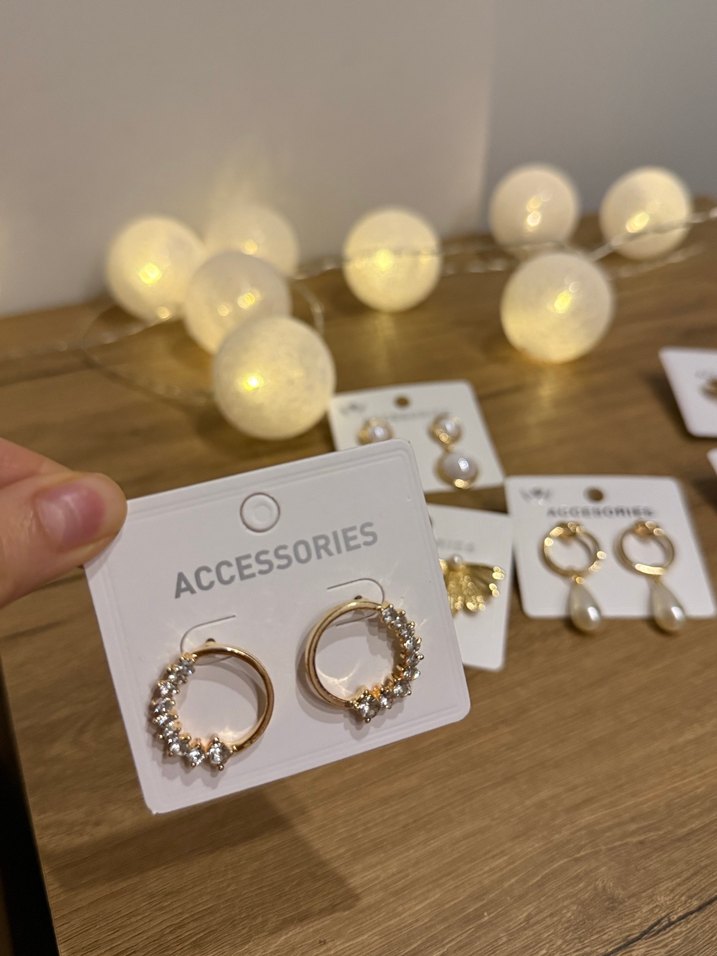 Altın Renkli Mini Boncuklu Bohem Küpeler - Görsel 3